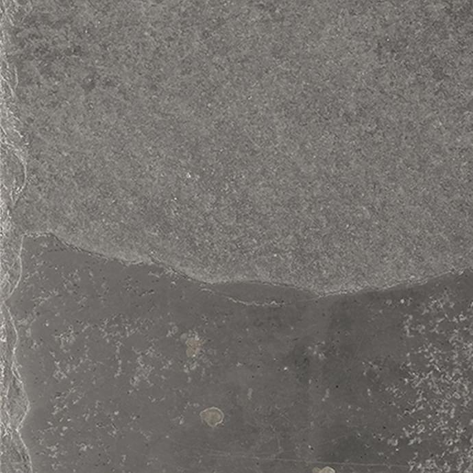 GROOVE Mistique Black 80x80cm Nat. Rett. 20 mm GROOVE Mistique Black 80x80cm Nat. Rett. 20 mm